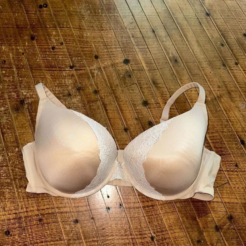 Cacique 46DDD lace lightly lined full figure bra